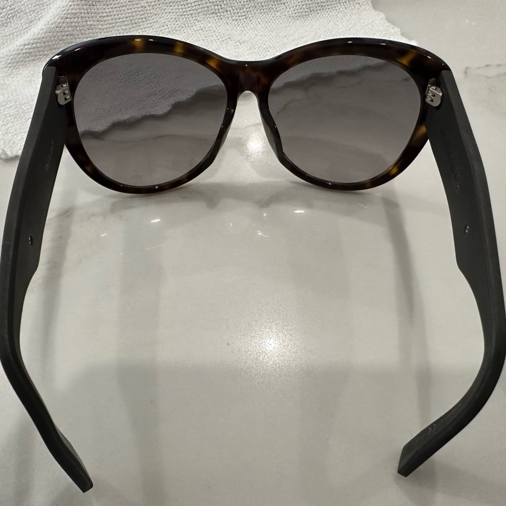 Dior sunglasses used
